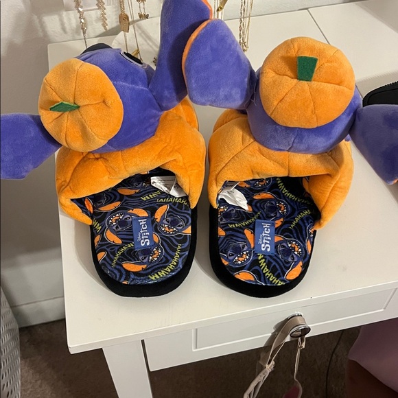 Stitch Slippers - Picture 2 of 5